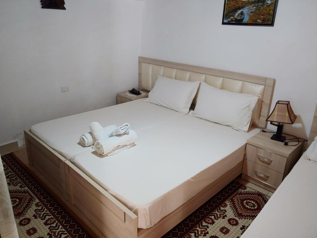 Tomor Shehu Guest House Берат Экстерьер фото