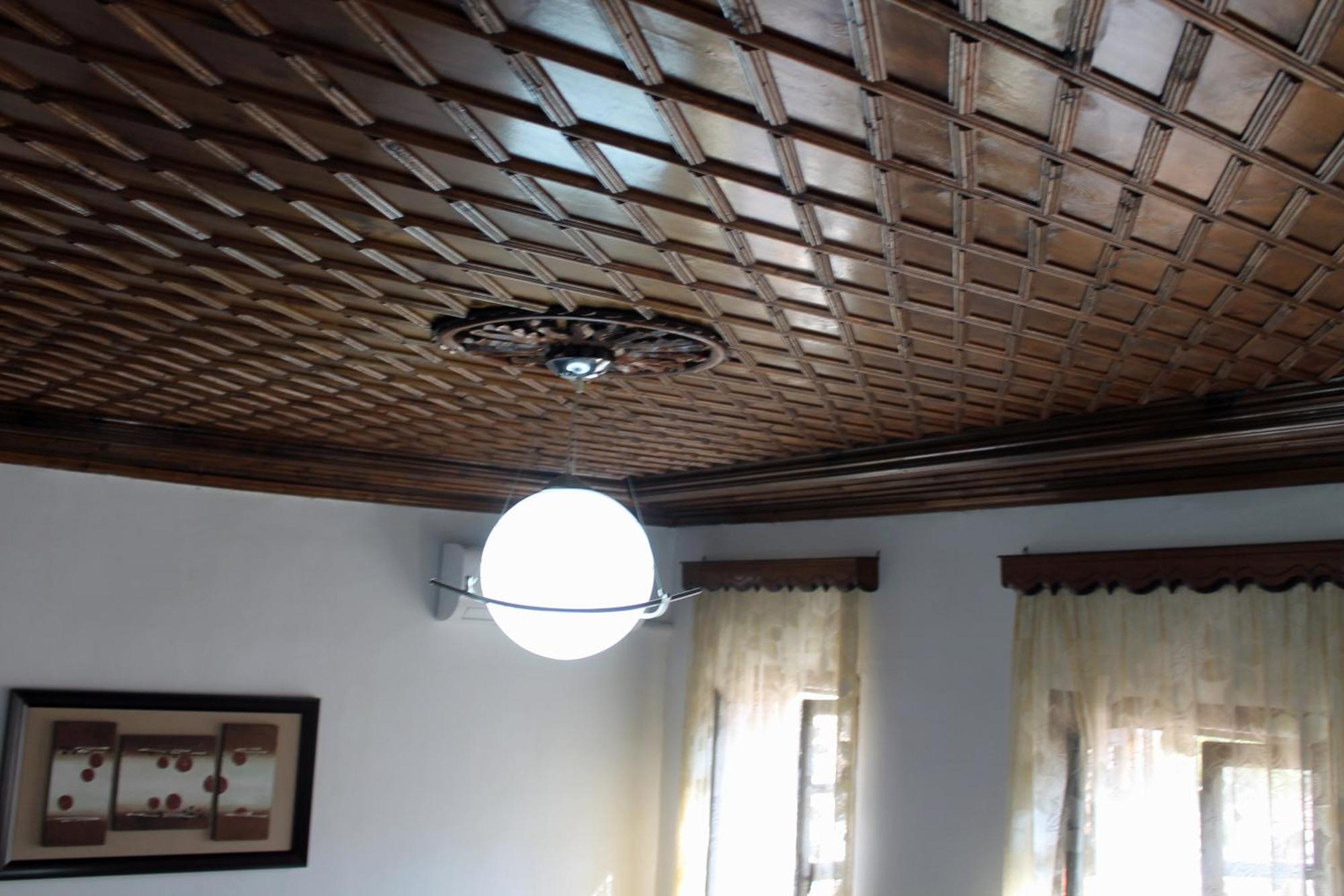 Tomor Shehu Guest House Берат Экстерьер фото