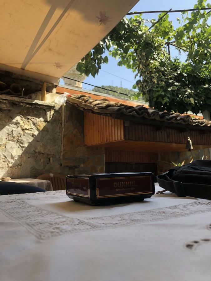 Tomor Shehu Guest House Берат Экстерьер фото