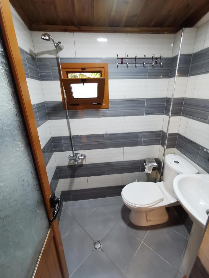 Tomor Shehu Guest House Берат Экстерьер фото
