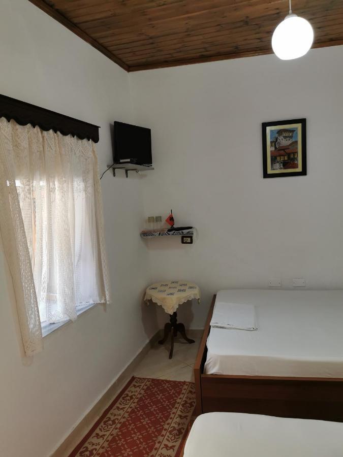 Tomor Shehu Guest House Берат Экстерьер фото